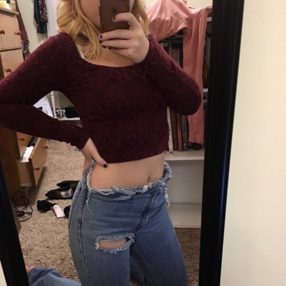 American Eagle crop top